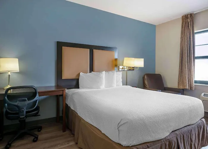Extended America - Chicago - Midway Hotel 2*